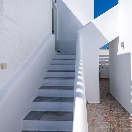 Apartman Lorenzo And Paros *