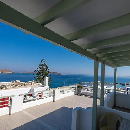 Lorenzo And Paros Apartman *