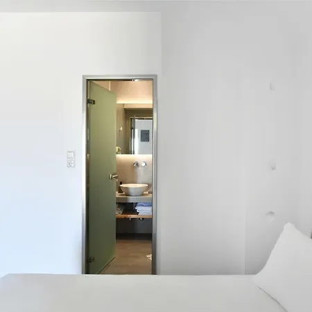 Lorenzo And Paros Apartman