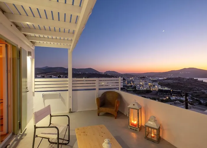 Lorenzo Studios * Naousa (Paros)