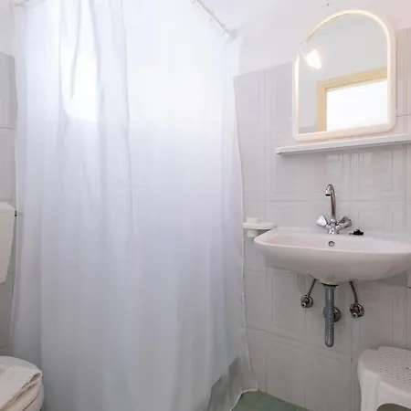 Lorenzo Studios Apartment Naousa (Paros)