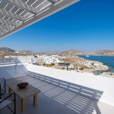 Lorenzo Studios Naousa (Paros)