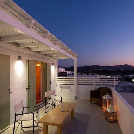 Lorenzo Studios Naousa (Paros)