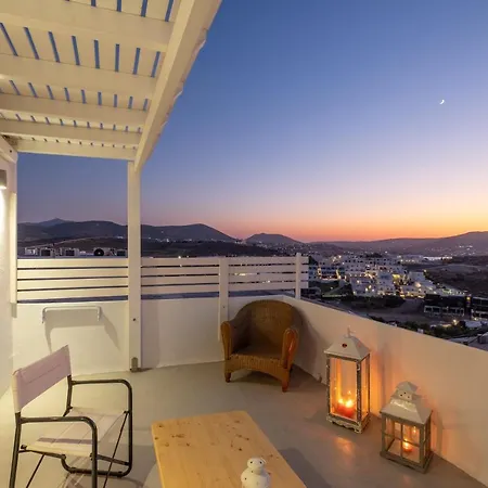 Lorenzo And Paros * ناوسا