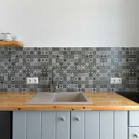 Lorenzo Studios Apartment *