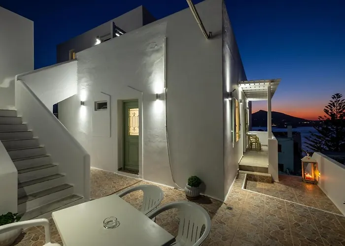 Apartament Lorenzo And Paros Nausa